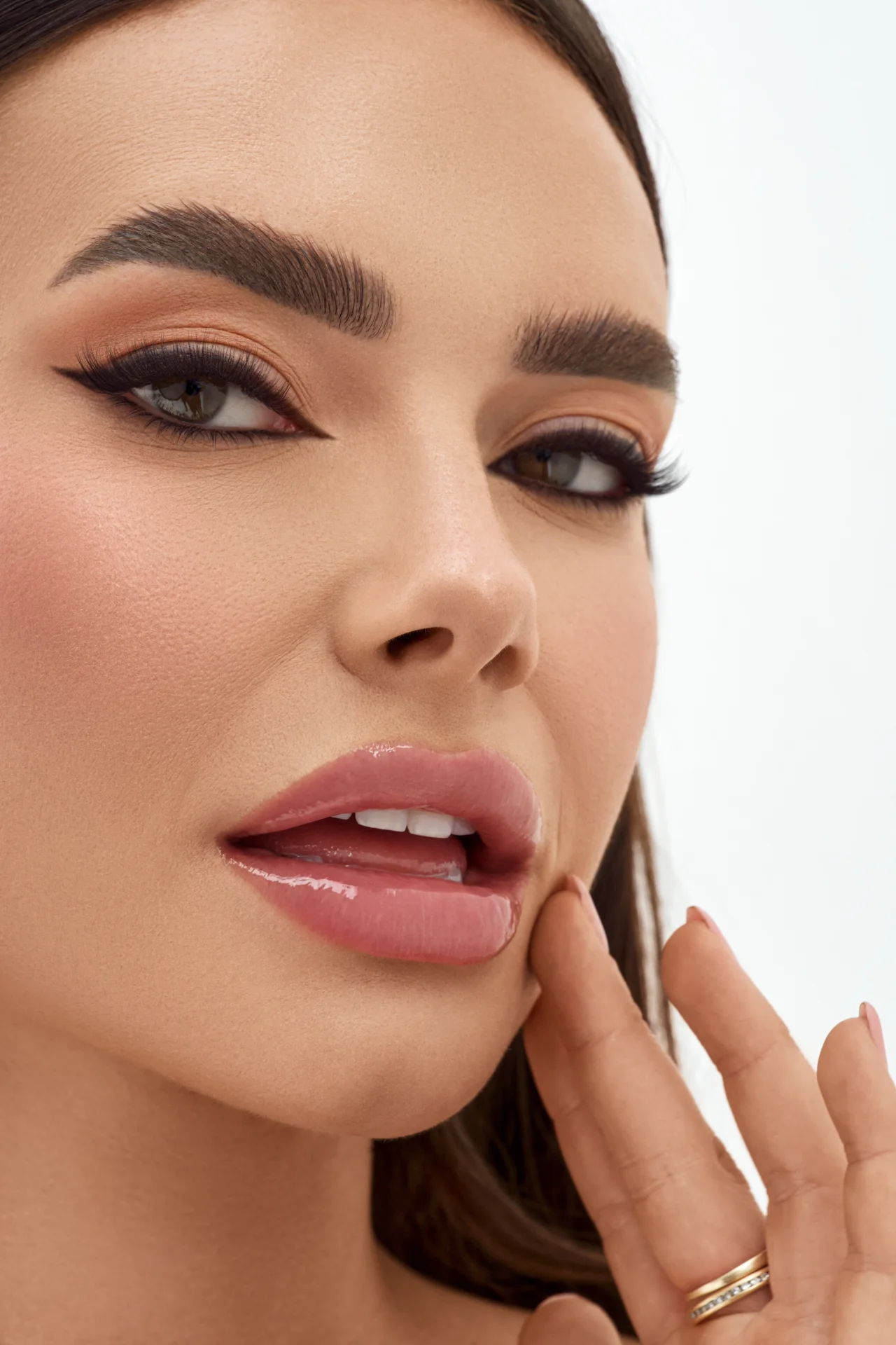 MAYSON COSMETICS– Brand Growth & Strategy Case
