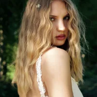 Janne Make-up artist and hairstylist