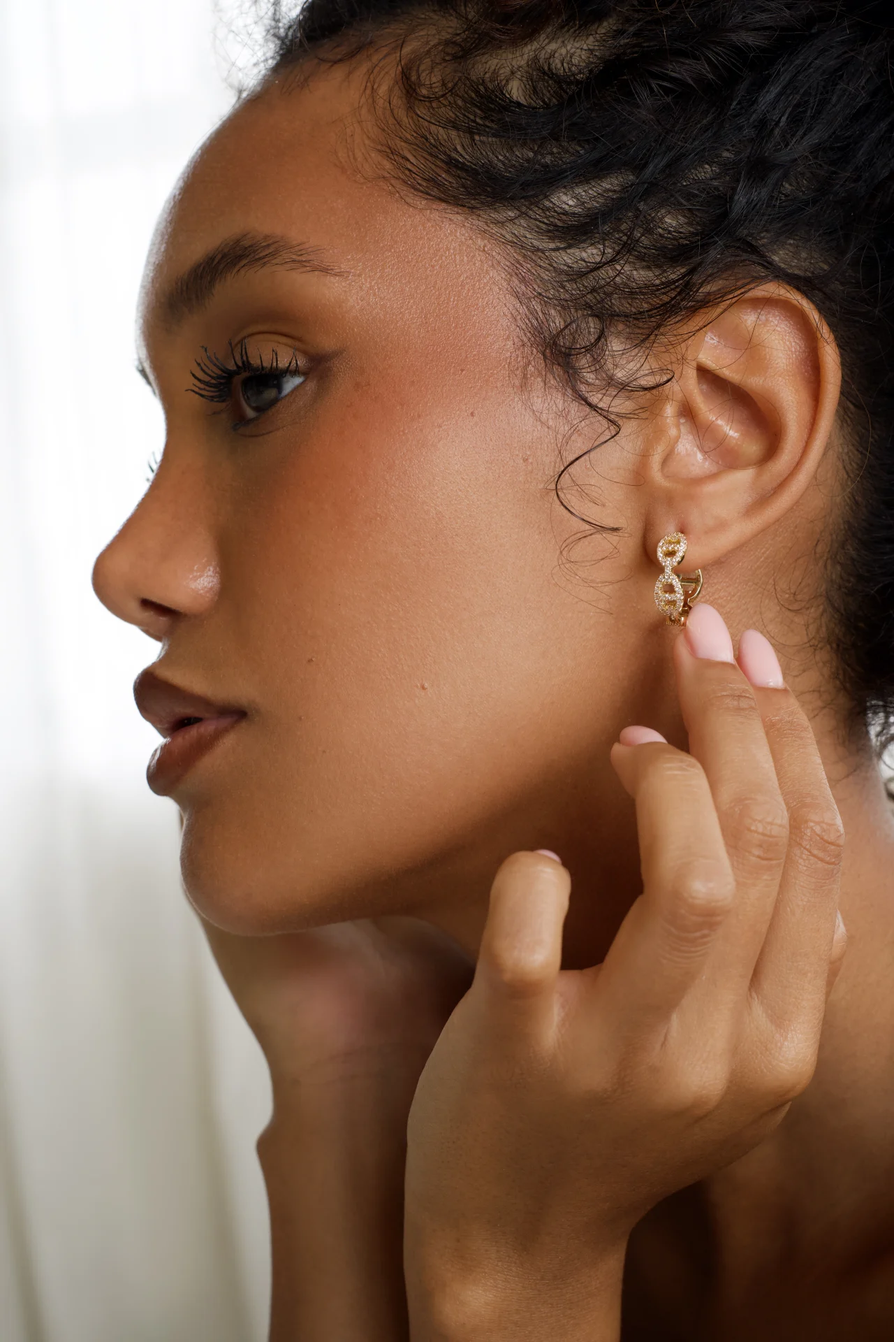VIVA JEWELLERY –  Brand Strategy & Visual Identity Case