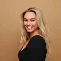 Sharon Photographer & Creative director
