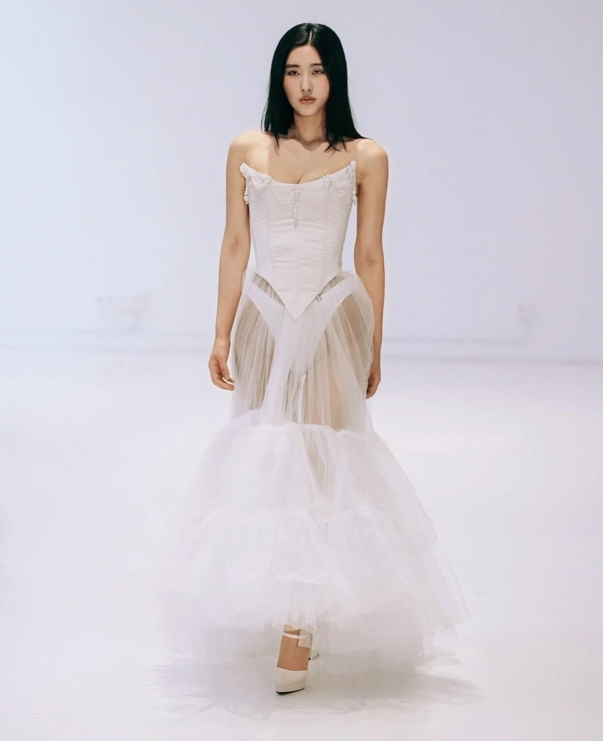 Paris Fashion Week - Vellachor