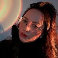 Lana Graphic Designer | Branding & Packaging Specialist