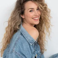 Marjolein Commercial model and actrice